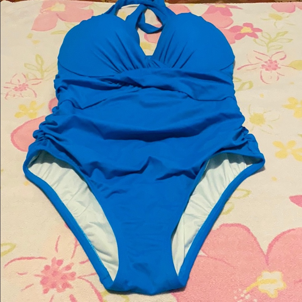 VS The Unforgettable one-piece Swimsuit.